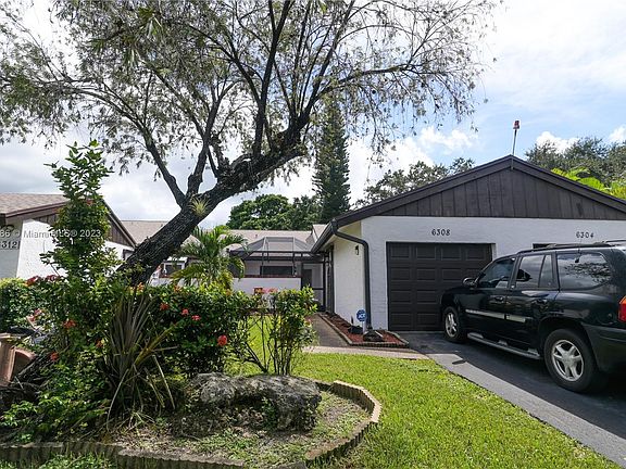 2nd image of 6308 Pinehurst Cir E #C34