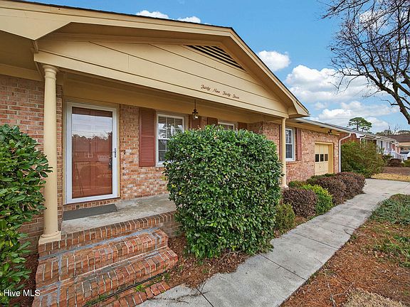 5th image of 3933 Sweetbriar Road