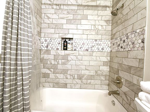 4th image of 1700 Clinch Ave Unit 218