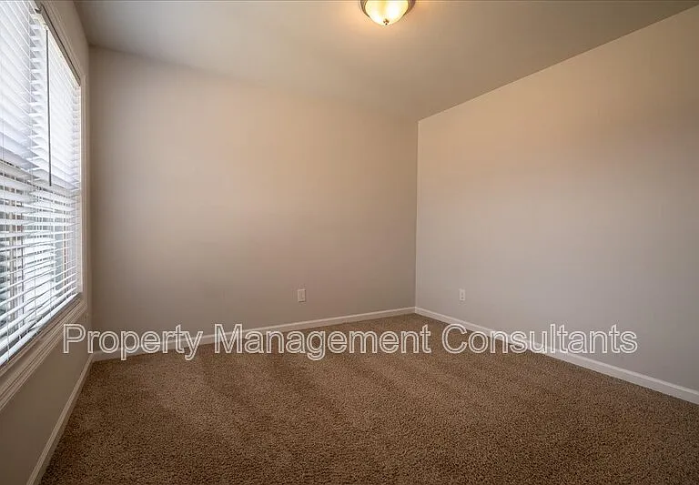 27982 Chalmers Cir — Photo 22