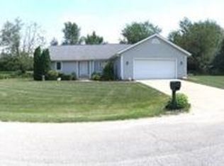 4422 W Wild Cherry Dr, La Porte, IN 46350