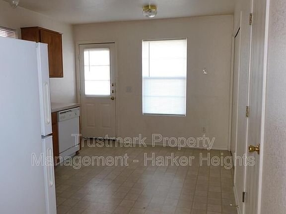 4th image of 4005A Madison Dr