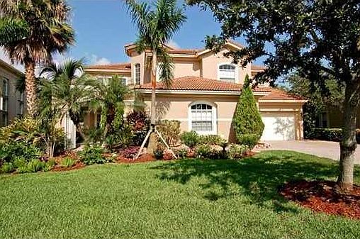 4th image of 746 NW 123rd Dr