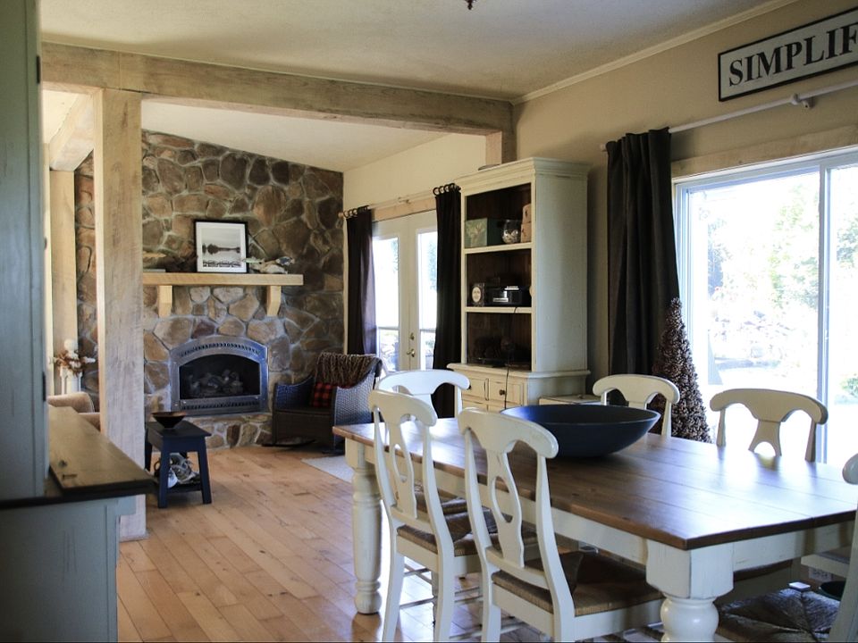 118 Lakeview Ave, Moriah, NY 12960 Zillow