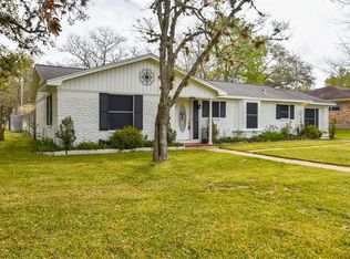 1806 10th St, Hempstead, TX 77445