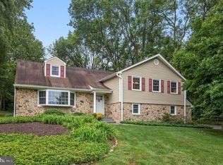 395 Prussian Ln, Wayne, PA 19087