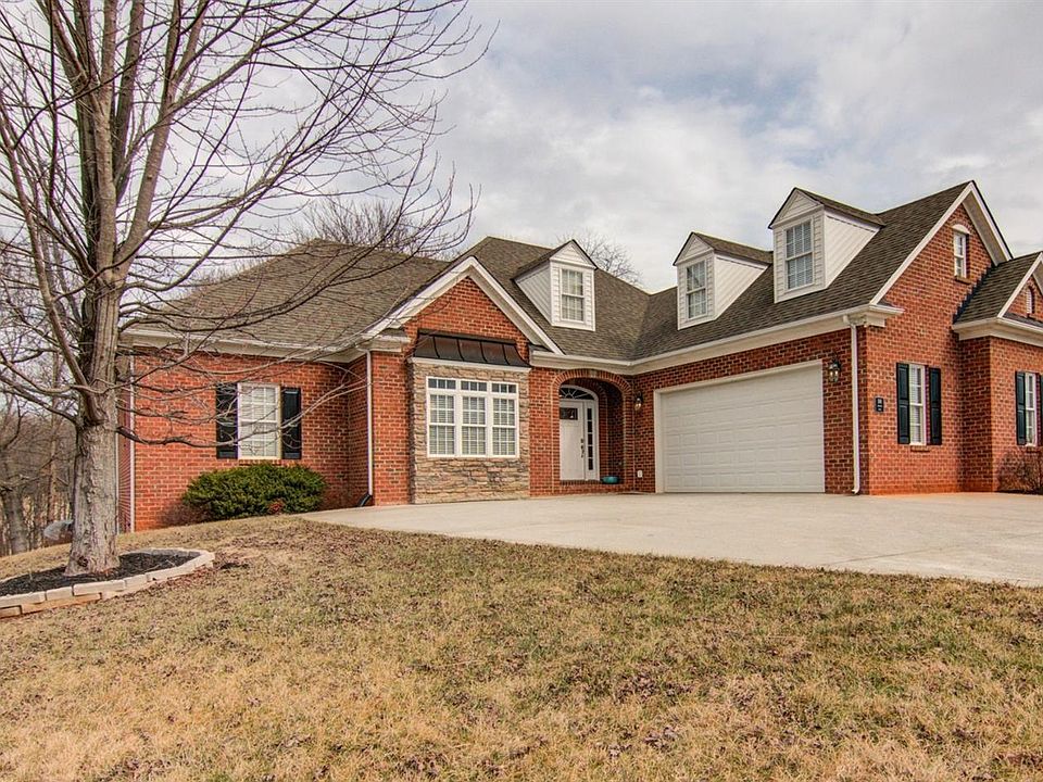 1st image of 1581 Somerset Dr