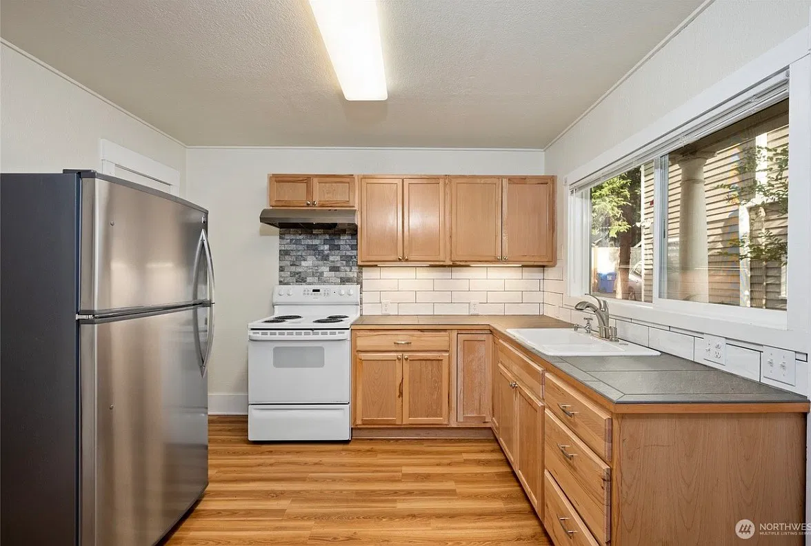 2 bed, 820 sqft, $2,950 — Photo 1