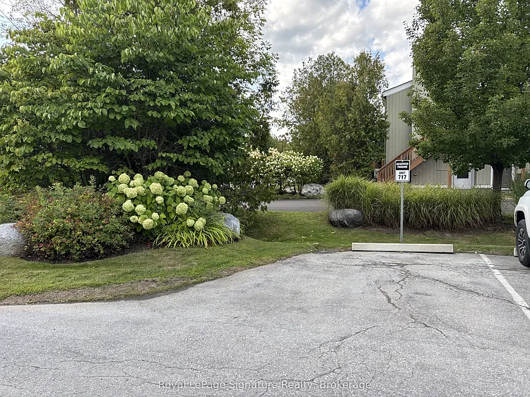 11 Dawson Dr #717 — Photo 25