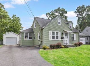 93 Lachine St, Chicopee, MA 01020