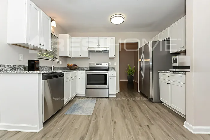 Building Photo - 7545 Montego Ct