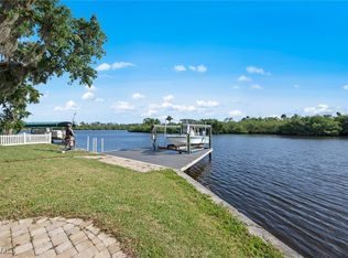 13782 River Forest Dr, Fort Myers, FL 33905