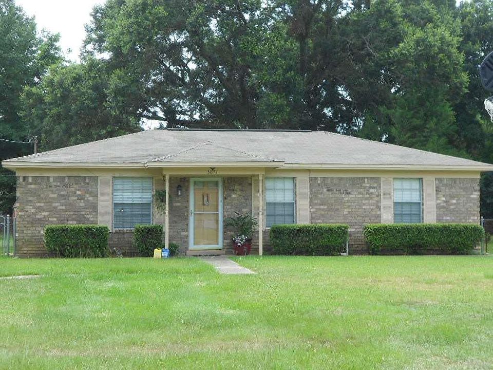 1st image of 3071 Woodbury Cir