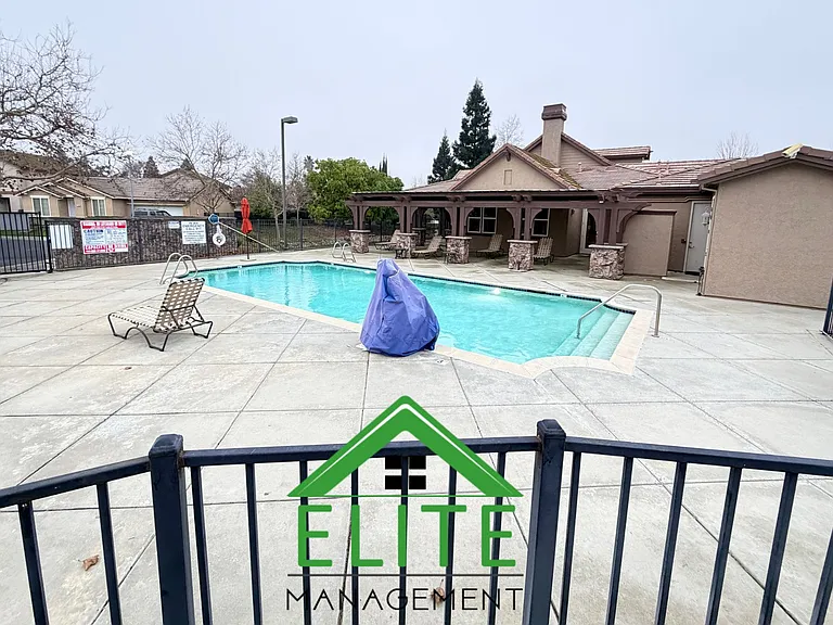 30 Sun Reign Pl — Photo 13