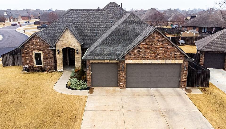 1st image of 4709 SW 126th St