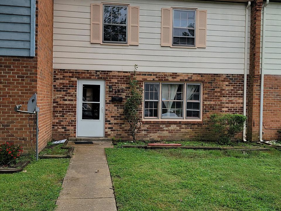 1st image of 448 Woodpost Dr
