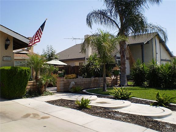 3rd image of 23698 Suncrest Ave