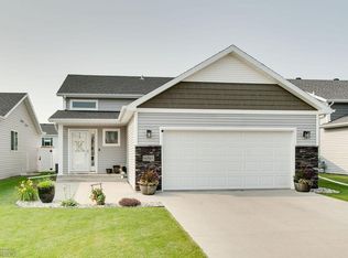 6048 59th Ave S, Fargo, ND 58104