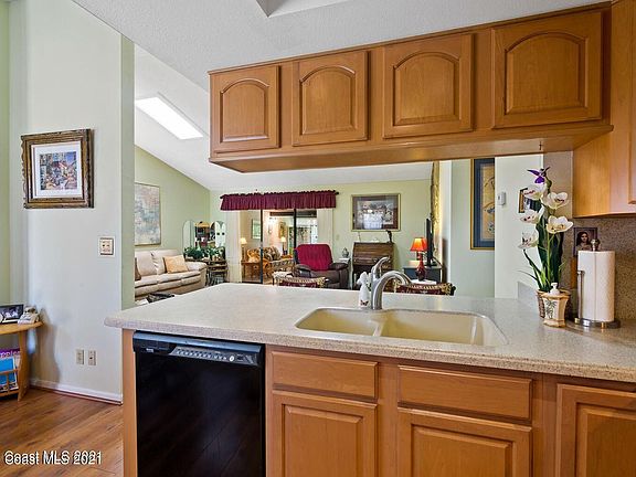 5th image of 1366 Nimitz Ct #1366