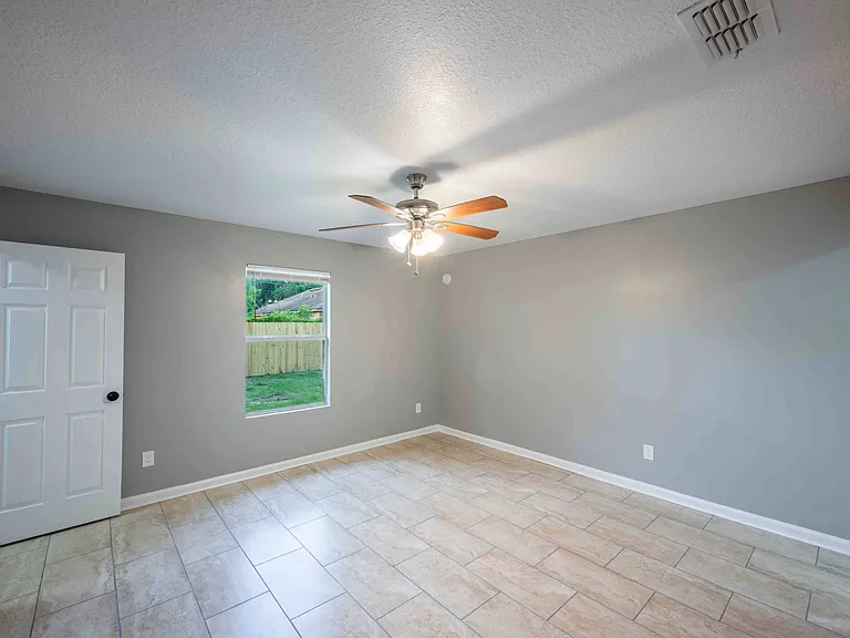 8205 Berry Ave — Photo 18