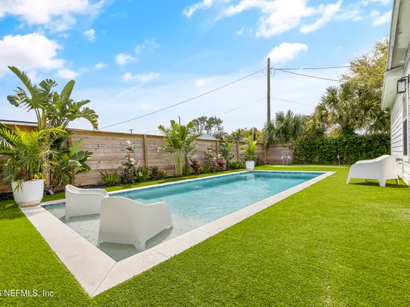 620 10TH Avenue N, Jacksonville Beach, FL 32250