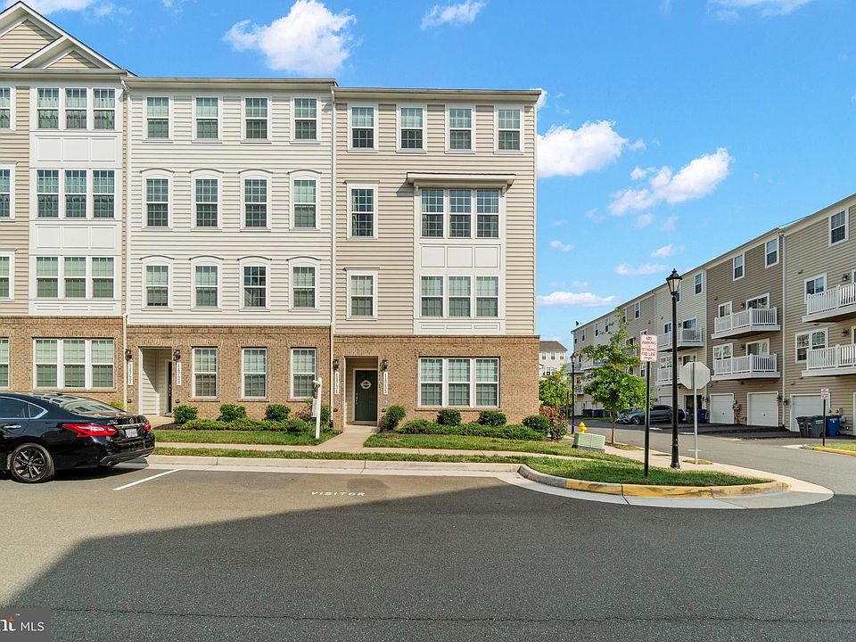 1st image of 14731 Mason Creek Cir