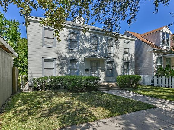 3rd image of 3218 Avenue O 1/2 #1
