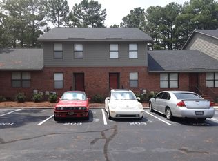 205 Villa Dr, Fayetteville, NC 28311