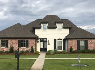 164 Crescent Estates Dr, Thibodaux, LA 70301