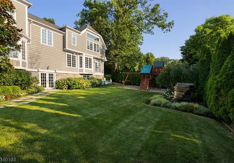 11 Hamilton Rd — Photo 46