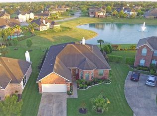 2710 Sterling Fields Dr, Pearland, TX 77584