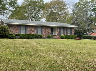 1636 Lake Park Dr, Laurel, MS 39440