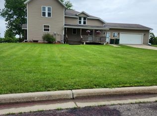 814 N Craig St, Janesville, MN 56048