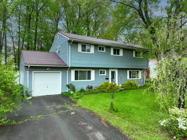 50 Lyman Road, West Hartford, CT 06117