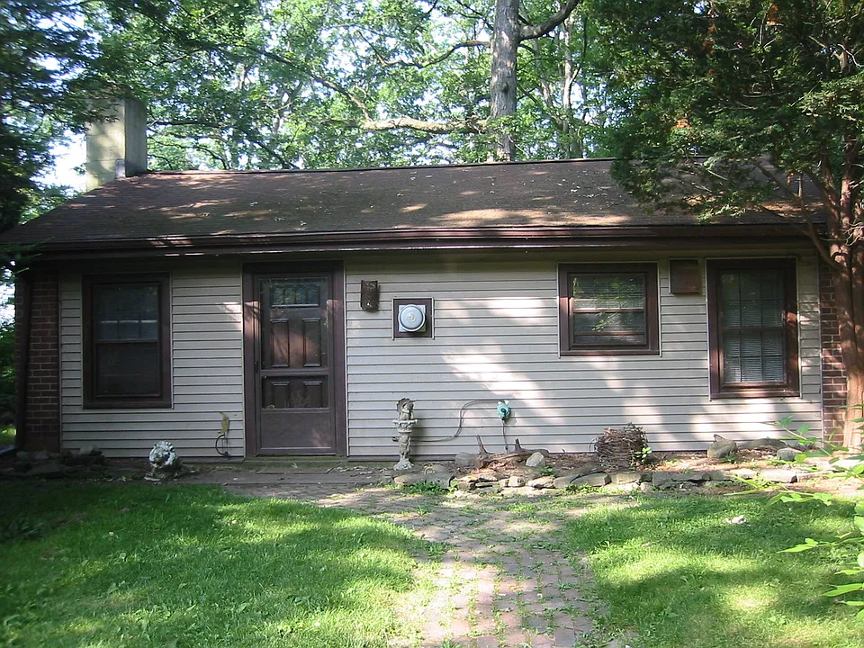 2170 S Zeeb Rd