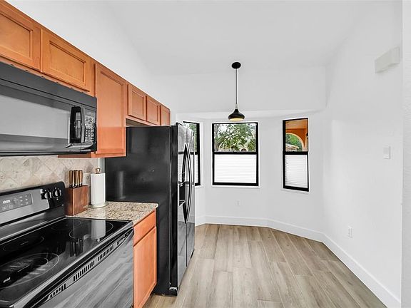 5th image of 7823 SUGAR BEND DRIVE #7823