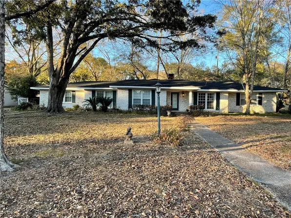 3806 Claridge Rd N, Mobile, AL 36608