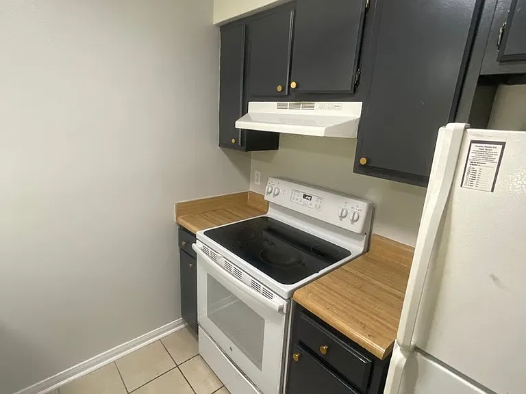 100-103 Sandra Del Mar Dr — Photo 7