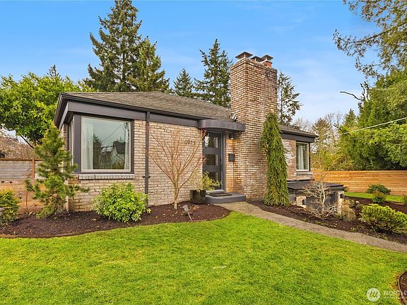 4th image of 3911 SW Forest Street