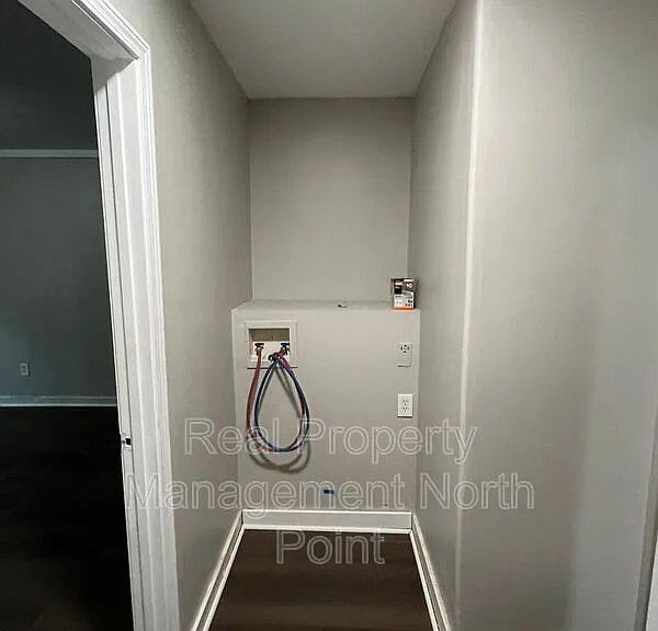 468 Birney St NE #468 — Photo 11