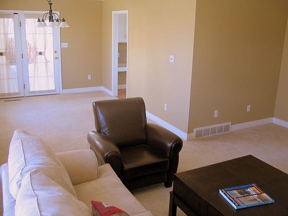 Newly remodeled dining/sitting room