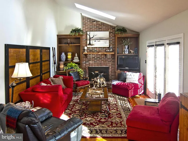 2657 Meadow Hall Dr — Photo 11