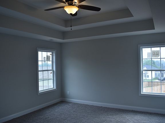 5th image of 106 Chestnut Dr