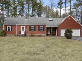 11 Rock Pond Rd, Windham, NH 03087