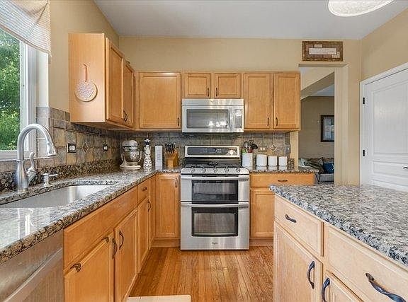 2nd image of 11853 S Presley Cir