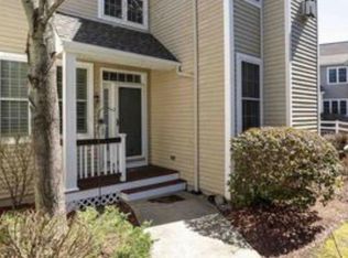 17 Bourne Dr, Bedford, NH 03110