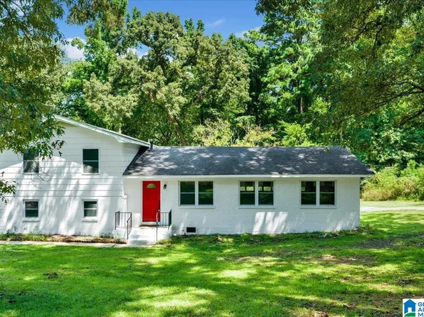 2221 Lisa Ann Dr SE, Leeds, AL 35094