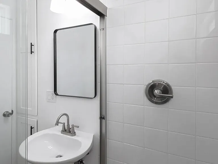 230 N Hollywood Way #C — Photo 10