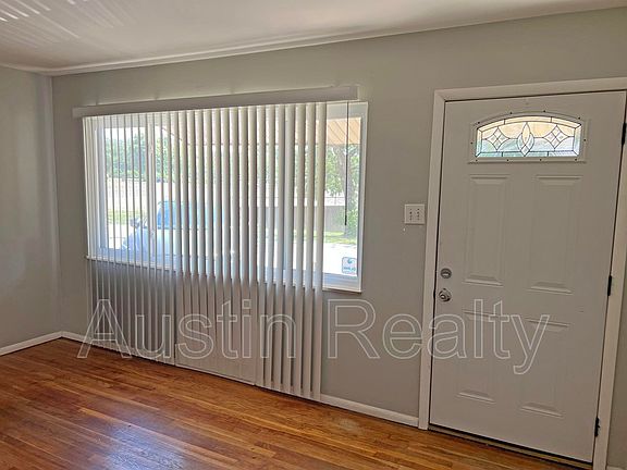 3rd image of 8634 Burton Ave #A