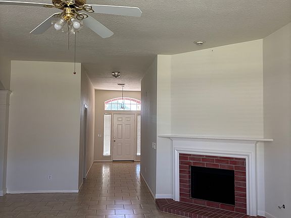 Family room w Fire place